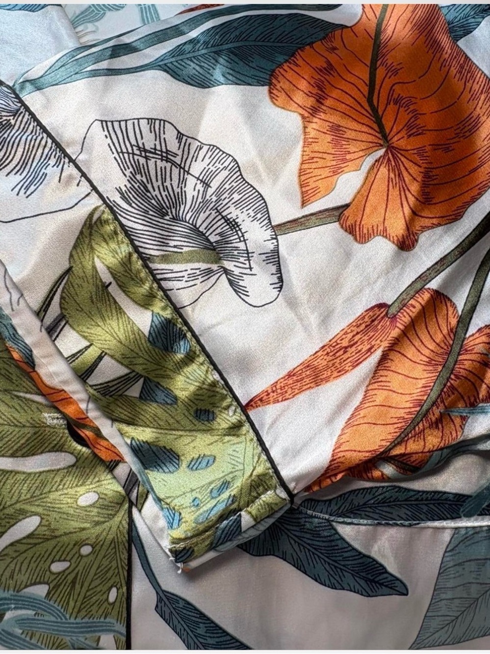 Silky Botanical-Print Women’s Pajama Set in Ivory and Multi - Picture 7 of 8